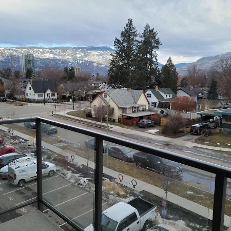 Cozy Studio Suite, 15Min Walk To Downtown Kelowna Exterior photo